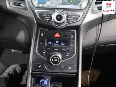 2015 - hyundai avante