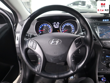 2015 - hyundai avante