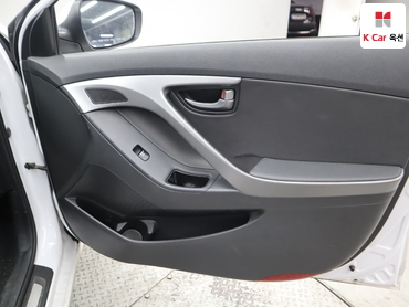 2015 - hyundai avante