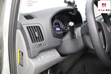 2019 - hyundai grand starex