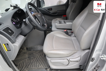 2019 - hyundai grand starex