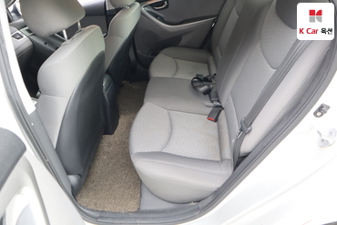 2011 - hyundai avante