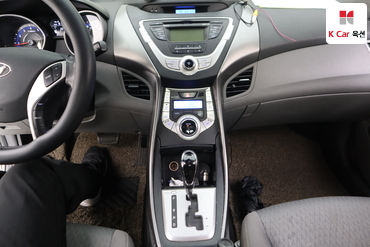 2011 - hyundai avante