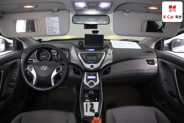 2011 - hyundai avante