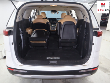 2021 - kia carnival