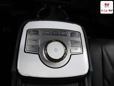2024 - genesis g80