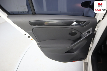 2011 - volkswagen golf