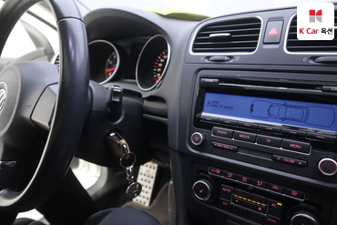 2011 - volkswagen golf