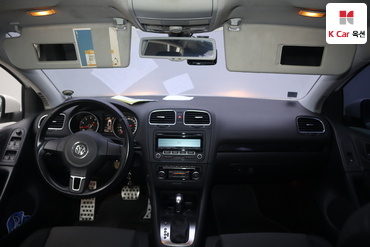 2011 - volkswagen golf