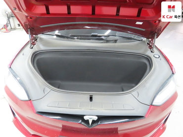 2023 - tesla model x