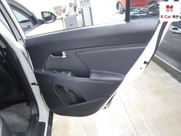 2011 - kia sportage
