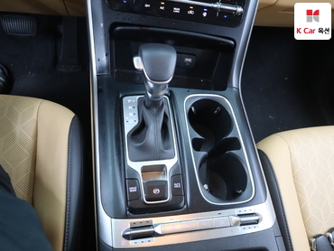 2023 - kia carnival