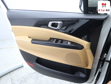2023 - kia carnival