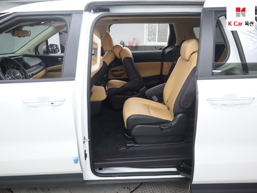 2023 - kia carnival