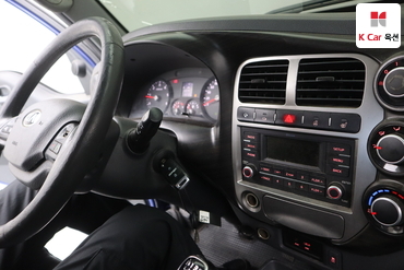 2018 - kia bongo iii
