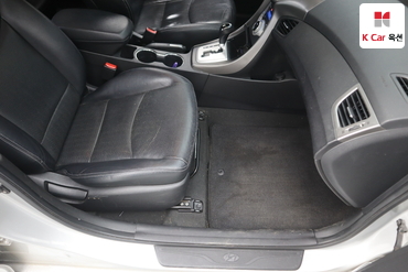 2012 - hyundai avante