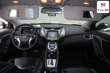 2012 - hyundai avante