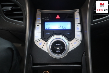2012 - hyundai avante