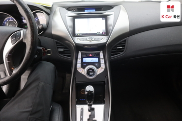 2012 - hyundai avante