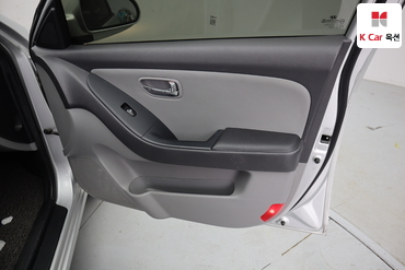 2010 - hyundai avante