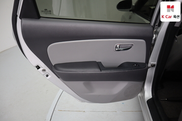 2010 - hyundai avante