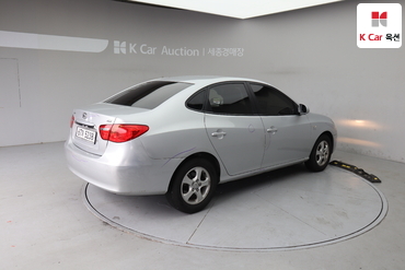 2010 - hyundai avante