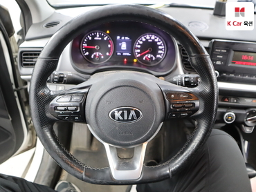 2019 - kia stonic