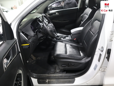2016 - hyundai tucson