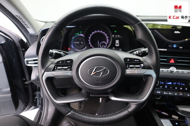 2021 - hyundai avante