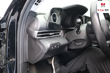 2021 - hyundai avante