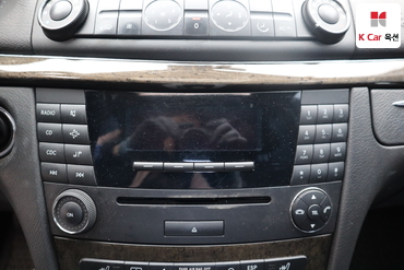 2005 - mercedes-benz e200k