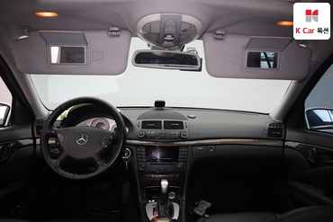 2005 - mercedes-benz e200k