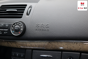 2005 - mercedes-benz e200k