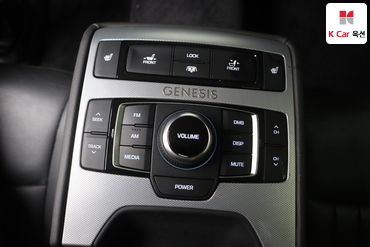 2019 - genesis g80