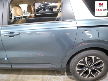 2023 - kia carnival