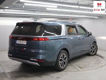 2023 - kia carnival