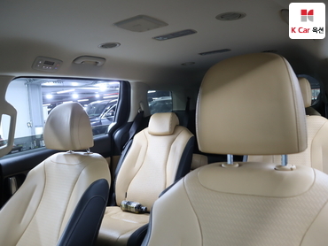 2023 - kia carnival