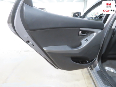 2014 - hyundai avante
