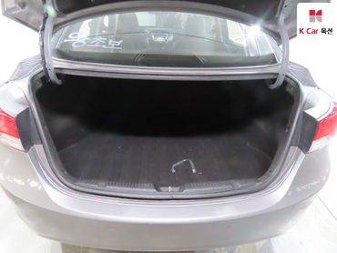 2011 - hyundai avante