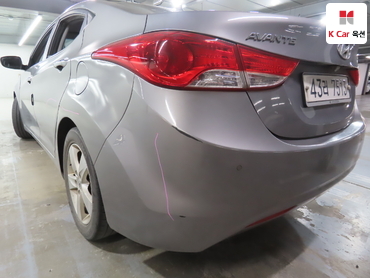 2011 - hyundai avante