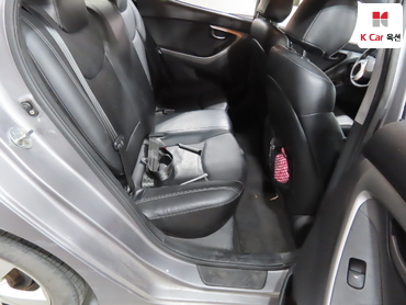 2011 - hyundai avante