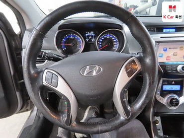 2011 - hyundai avante