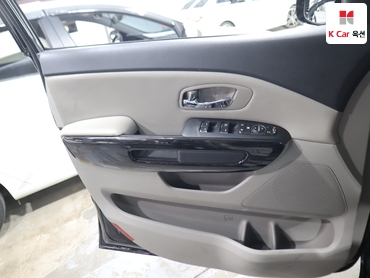 2020 - kia carnival