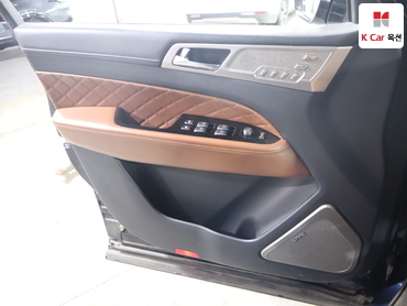 2018 - kg mobility (ssangyong) g4 rexton