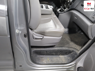 2016 - hyundai grand starex