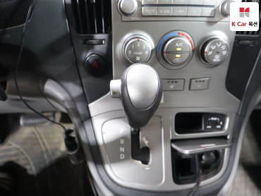 2016 - hyundai grand starex