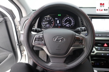 2018 - hyundai avante