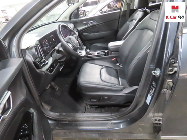 2022 - kia sportage