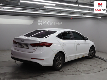 2017 - hyundai avante