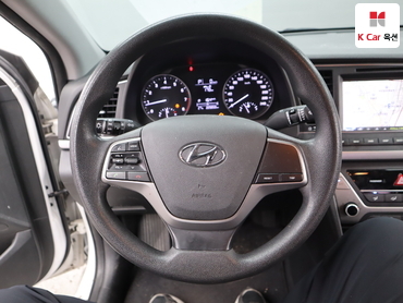 2017 - hyundai avante